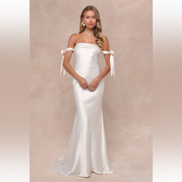 Lulus Eternally Loved White Cutout Satin Off-the-Shoulder Maxi Dress Size Medium - Picture 1 of 12